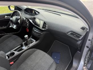 Peugeot 308 1.6 BlueHDI 88kw Clima - Navi picture 22