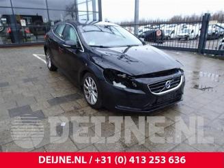 Auto da rottamare Volvo V-40 V40 (MV), Hatchback 5-drs, 2012 / 2019 1.6 D2 2013
