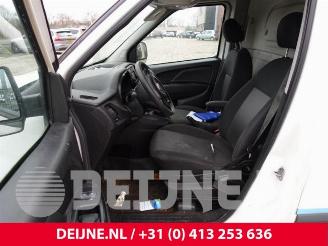 Fiat Doblo Doblo Cargo (263), Van, 2010 1.3 MJ 16V DPF Euro 5 picture 18