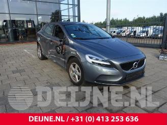 Auto da rottamare Volvo V-40 V40 (MV), Hatchback 5-drs, 2012 / 2019 2.0 D2 16V 2016/7