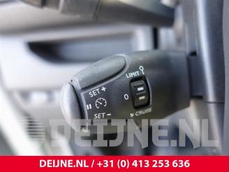 Peugeot Expert Expert (VA/VB/VE/VF/VY), Van, 2016 2.0 Blue HDi 150 16V picture 32