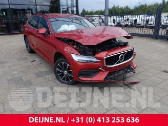Uttjänta bilar auto Volvo V-60 V60 II (ZW), Combi, 2018 2.0 B4 16V Mild Hybrid 2021/10