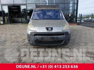 Peugeot Partner Partner (GC/GF/GG/GJ/GK), Van, 2008 / 2018 1.6 HDI 75 16V picture 2