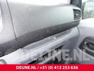 Peugeot Expert Expert (V1/VA/VB/VE/VF/VT/VY), Van, 2016 1.5 BlueHDi 100 picture 26