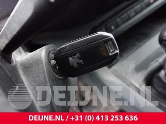 Peugeot Expert Expert (V1/VA/VB/VE/VF/VT/VY), Van, 2016 1.5 BlueHDi 100 picture 21
