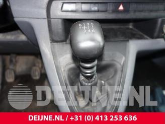 Peugeot Expert Expert (V1/VA/VB/VE/VF/VT/VY), Van, 2016 1.5 BlueHDi 100 picture 25