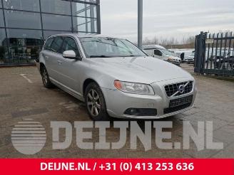 Salvage car Volvo V-70 V70 (BW), Combi, 2007 / 2016 2.4 D5 20V 205 2011/4