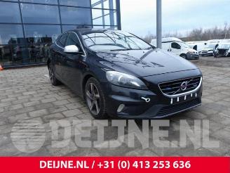 Salvage car Volvo V-40 V40 (MV), Hatchback 5-drs, 2012 / 2019 1.6 D2 2013/4