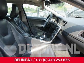 Volvo V-60 V60 I (FW/GW), Combi, 2010 / 2018 2.0 D3 20V picture 33
