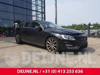 Salvage car Volvo V-60 V60 I (FW/GW), Combi, 2010 / 2018 2.0 D3 20V 2014/7