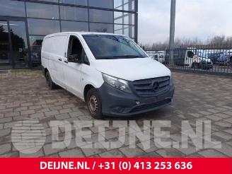krockskadad bil auto Mercedes Vito Vito (447.6), Van, 2014 1.6 111 CDI 16V 2015/4