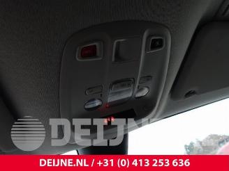 Peugeot Expert Expert (V1/VA/VB/VE/VF/VT/VY), Van, 2016 2.0 Blue HDi 120 16V picture 25