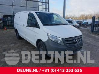 skadebil auto Mercedes Vito  2016/10