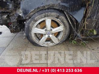 Volvo V-40 V40 (MV), Hatchback 5-drs, 2012 / 2019 2.0 D2 16V picture 32