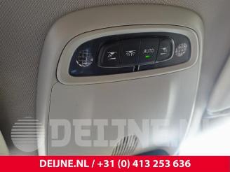 Volvo V-40 V40 (MV), Hatchback 5-drs, 2012 / 2019 1.5 T2 16V Geartronic picture 28