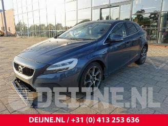 Volvo V-40 V40 (MV), Hatchback 5-drs, 2012 / 2019 1.5 T2 16V Geartronic picture 3