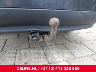 Volvo S-60 S60 I (RS/HV), Sedan, 2000 / 2010 2.4 20V 140 picture 28