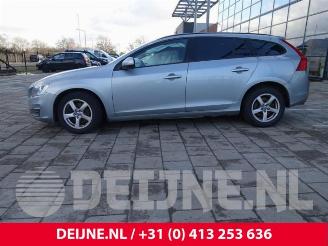 Volvo V-60 V60 I (FW/GW), Combi, 2010 / 2018 2.0 D3 20V picture 4