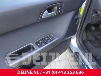 Volvo V-50 V50 (MW), Combi, 2003 / 2012 1.8 16V Flexifuel picture 21