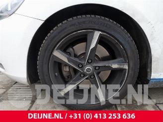 Volvo V-40 V40 (MV), Hatchback 5-drs, 2012 / 2019 2.0 D4 16V picture 10