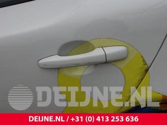 Volvo V-40 V40 (MV), Hatchback 5-drs, 2012 / 2019 2.0 D4 16V picture 33