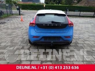 Volvo V-40 V40 (MV), Hatchback 5-drs, 2012 / 2019 2.0 D4 16V picture 6