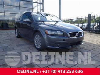 Vrakbiler auto Volvo C-30 C30 (EK/MK), Hatchback 3-drs, 2006 / 2012 2.0 D 16V 2007/1