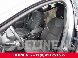 Volvo V-40 V40 (MV), Hatchback 5-drs, 2012 / 2019 2.0 D4 16V picture 19