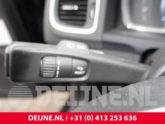 Volvo V-60 V60 I (FW/GW), Combi, 2010 / 2018 2.4 D6 20V Plug-in Hybrid AWD picture 27