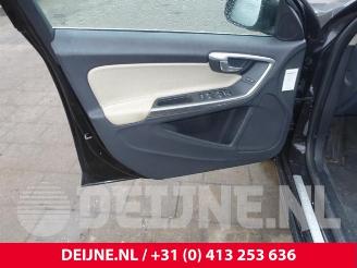 Volvo V-60 V60 I (FW/GW), Combi, 2010 / 2018 2.4 D6 20V Plug-in Hybrid AWD picture 17