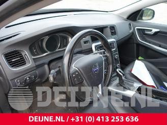 Volvo V-60 V60 I (FW/GW), Combi, 2010 / 2018 2.4 D6 20V Plug-in Hybrid AWD picture 30