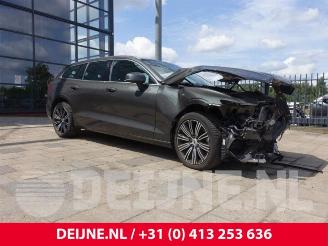 Auto da rottamare Volvo V-60 V60 II (ZW), Combi, 2018 2.0 T8 16V Plug-in Hybrid AWD 2019/10