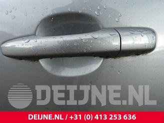 Volvo V-40 V40 (MV), Hatchback 5-drs, 2012 / 2019 2.0 T2 16V picture 15
