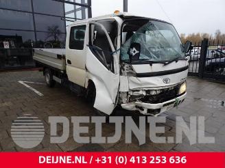 Autoverwertung Toyota Dyna Dyna 100/150, Chassis-Cabine, 2001 2.5D4-D 90 16V 2002/9