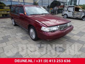 Vrakbiler auto Volvo 960 960 I Estate, Combi, 1990 / 1994 2.5i 24V 1995/9