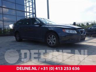 Coche siniestrado Volvo V-70 V70 (BW), Combi, 2007 / 2016 2.0 D 16V 2010/1