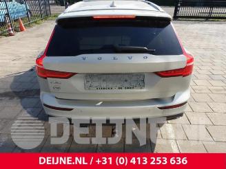 Volvo V-60 V60 Cross Country I (FZ), Combi, 2010 / 2018 2.0 D3 16V picture 35