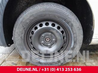 Volkswagen Caddy Caddy III (2KA,2KH,2CA,2CH), Van, 2004 / 2015 1.6 TDI 16V picture 10