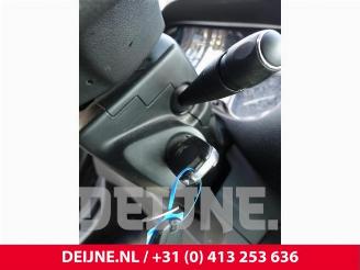 Peugeot Expert Expert (V1/VA/VB/VE/VF/VT/VY), Van, 2016 2.0 Blue HDi 150 16V picture 28