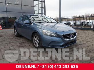 disassembly passenger cars Volvo V-40 V40 (MV), Hatchback 5-drs, 2012 / 2019 1.6 D2 2013/11