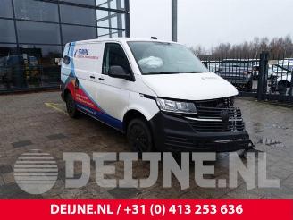 Uttjänta bilar auto Volkswagen Transporter Transporter T6, Van, 2015 / 2024 2.0 TDI 2021/1