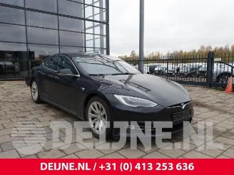 rozbiórka samochody osobowe Tesla Model S Model S, Liftback, 2012 / 2026 75D 2017/6
