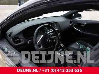 Volvo V-40 V40 (MV), Hatchback 5-drs, 2012 / 2019 1.5 T2 16V Geartronic picture 11