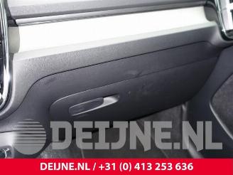 Volvo XC40 XC40 (XZ), SUV, 2017 2.0 T4 Geartronic 16V picture 27