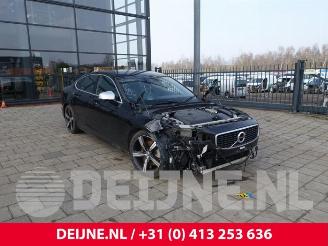 Vrakbiler auto Volvo S-90 S90 II, Sedan, 2016 2.0 T8 Twin Engine 16V AWD 2019/9