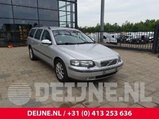 Vrakbiler auto Volvo V-70 V70 (SW), Combi, 1999 / 2008 2.4 20V 140 2003/3
