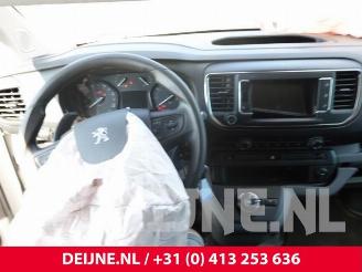 Peugeot Expert Expert (V1/VA/VB/VE/VF/VT/VY), Van, 2016 2.0 Blue HDi 180 16V picture 31