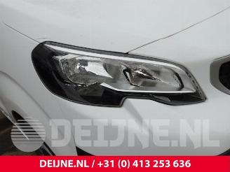 Peugeot Expert Expert (V1/VA/VB/VE/VF/VT/VY), Van, 2016 2.0 Blue HDi 120 16V picture 33