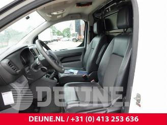 Peugeot Expert Expert (V1/VA/VB/VE/VF/VT/VY), Van, 2016 2.0 Blue HDi 120 16V picture 20