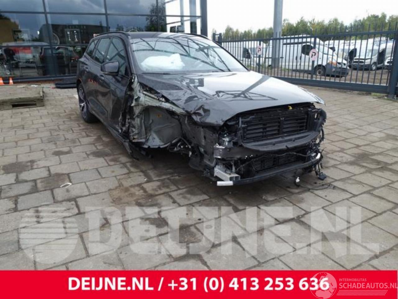 Volvo V-60 V60 II (ZW), Combi, 2018 2.0 B3 16V Mild Hybrid Geartronic